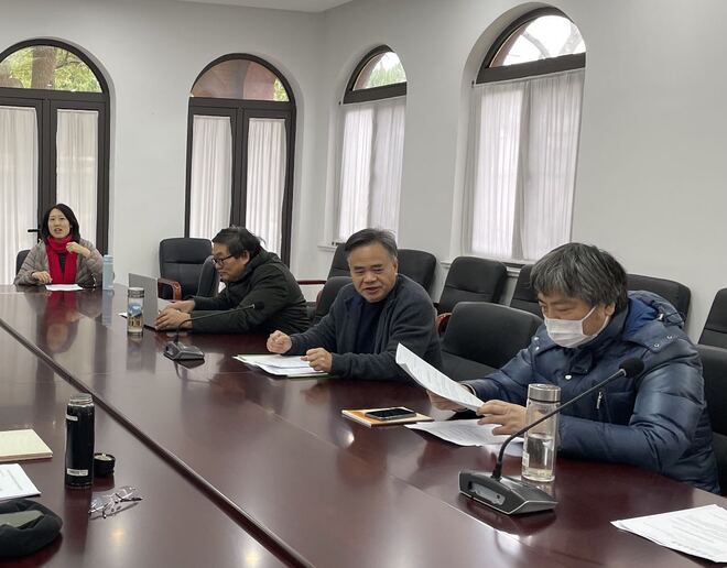 坚持基督教中国化方向——华东神学院教师学习贯彻习近平总书记在全国宗教工作会议上重要讲话 坚持基督教中国化方向——华东神学院教师学习贯彻习近平总书记在全国宗教工作会议上重要讲话